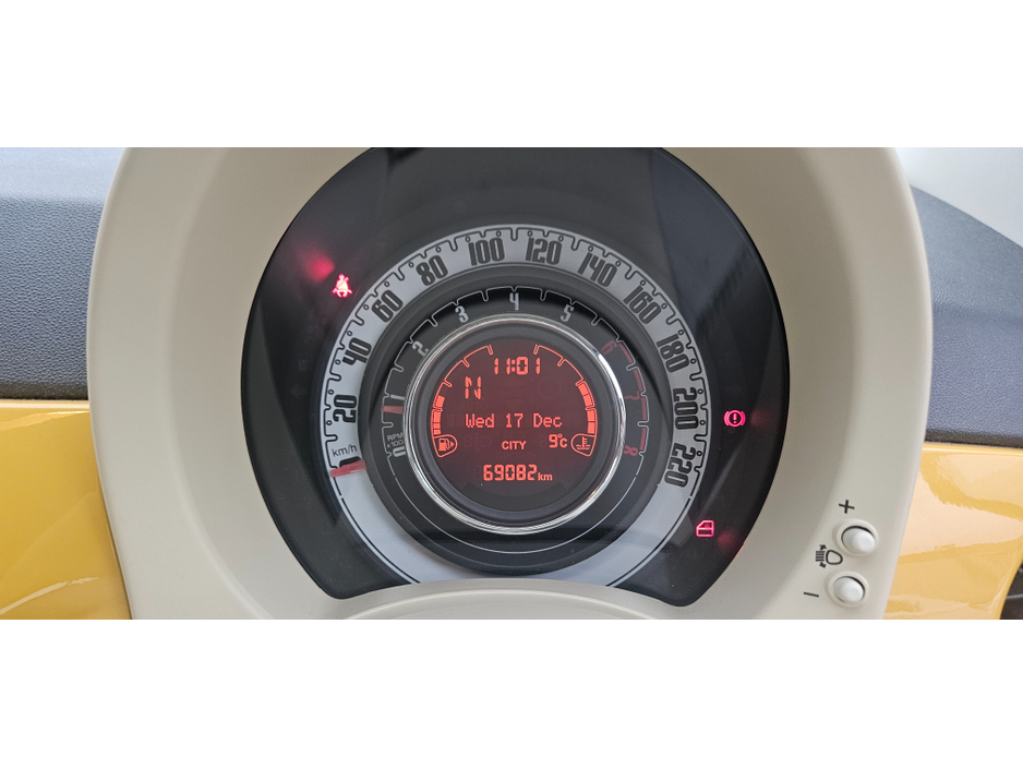 2015 Fiat 500 automatic 1.2 lounge low kms €7,995