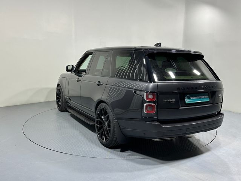 2020 Land Rover Range Rover Vogue P400e 202 €57,800