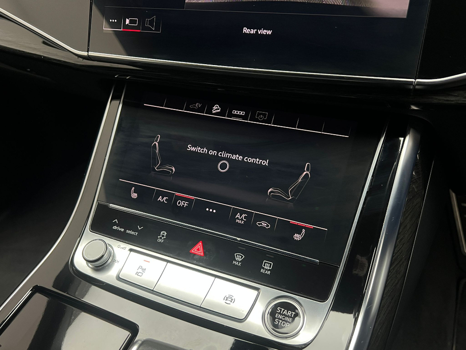 2023 Audi Q8 55 TFSI E S LINE BLACK ED 381HP QUATTRO €75,990