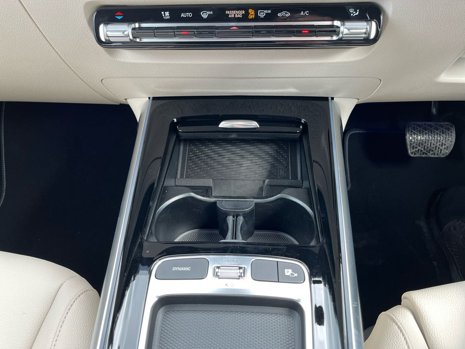 2025 Mercedes-Benz GLB 200 Progressive Plus 7 Seater SUV *Saving €12,779 from New* €58,950