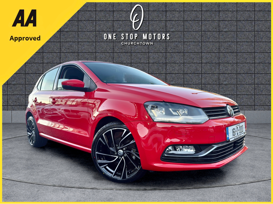 2016 Volkswagen Polo *HIGHLINE* 35,000KMS / LEATHER / HEATED SEATS / CAMERA / AUTO €13,900