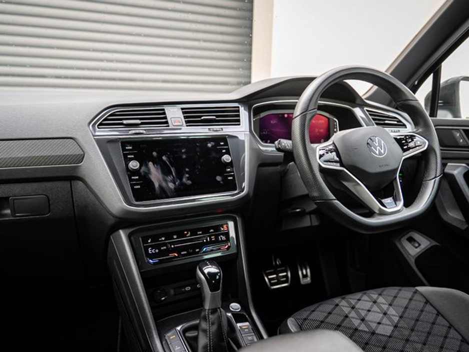 2023 Volkswagen Tiguan R-LINE TSI DSG €36,450