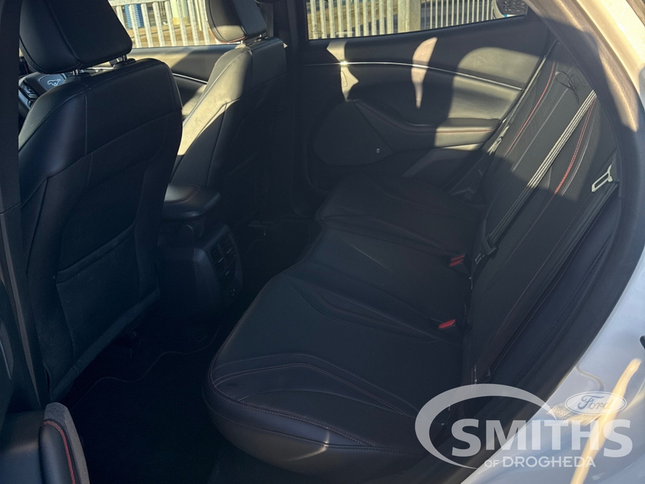 2022 Ford Mustang Mach-E AWD EXTENDED RANGE €34,950