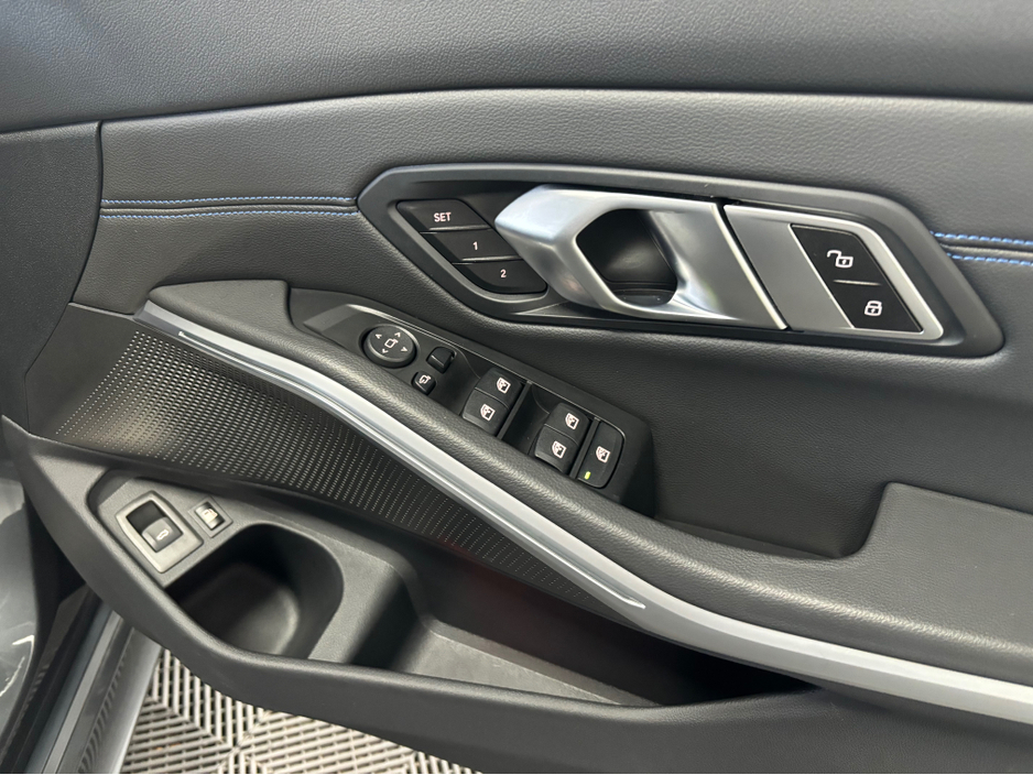 2020 BMW 3 Series BMW 330E M-SPORT AUTO*ONLY 4,000 KILOMETERES*PETROL PLUG IN HYBRID*FINANCE AVAILABLE TRADE INS WELCOME* €32,950