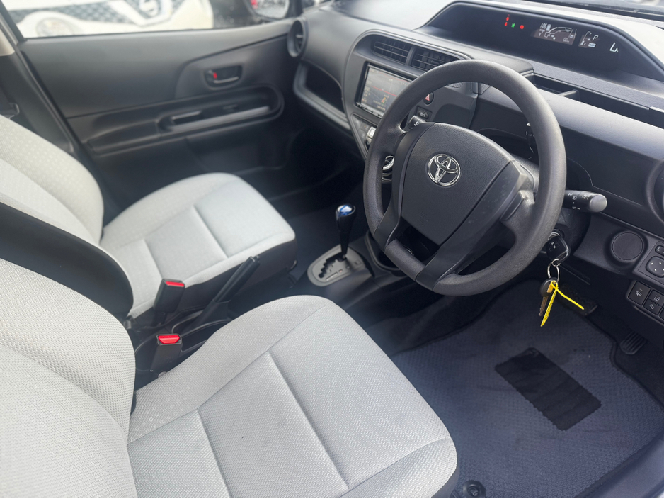 2020 Toyota Aqua 2020 Toyota Aqua Hybrid Auto – Silver, Low Running Costs €12,495