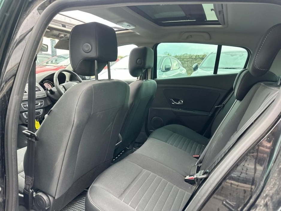 2016 Renault Megane 1.5 DCI 95 LIMITED (Straight Cash price) €6,950