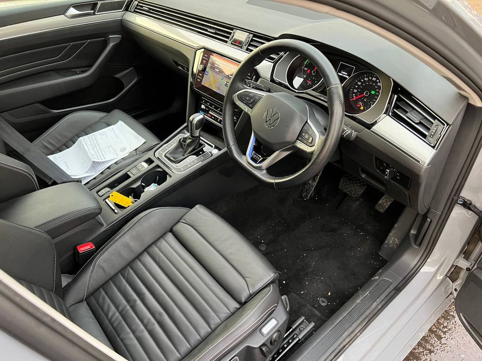 2022 Volkswagen Passat GTE VARIANT 1.4 TSI HYBRID // LEATHER HEATED SEATS // SERVICE HISTORY // DIAMOND CUT ALLOYS €22,900