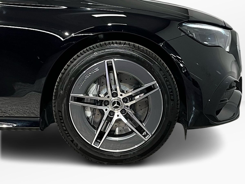 2026 Mercedes-Benz E Class 300de AMG - 19 Inch Alloys - Reversing Camera - Ambient Lighting - Sat Nav - Climate Control - Electric Heated Memory Seats - Keyless Start - Apple CarPlay/Android Auto €86,790