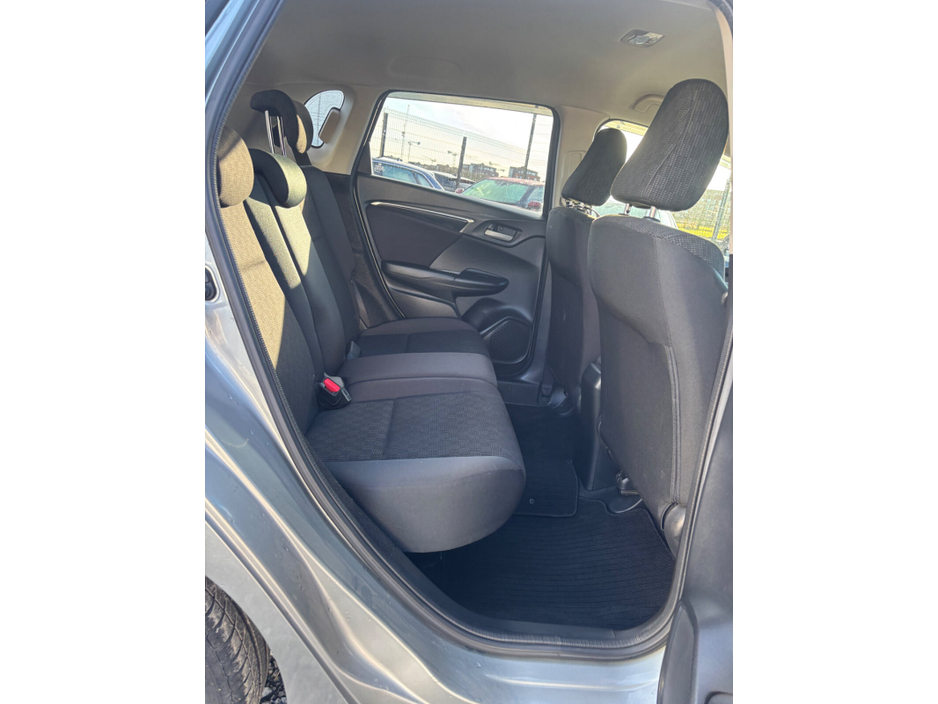 2014 Honda Fit  €8,950