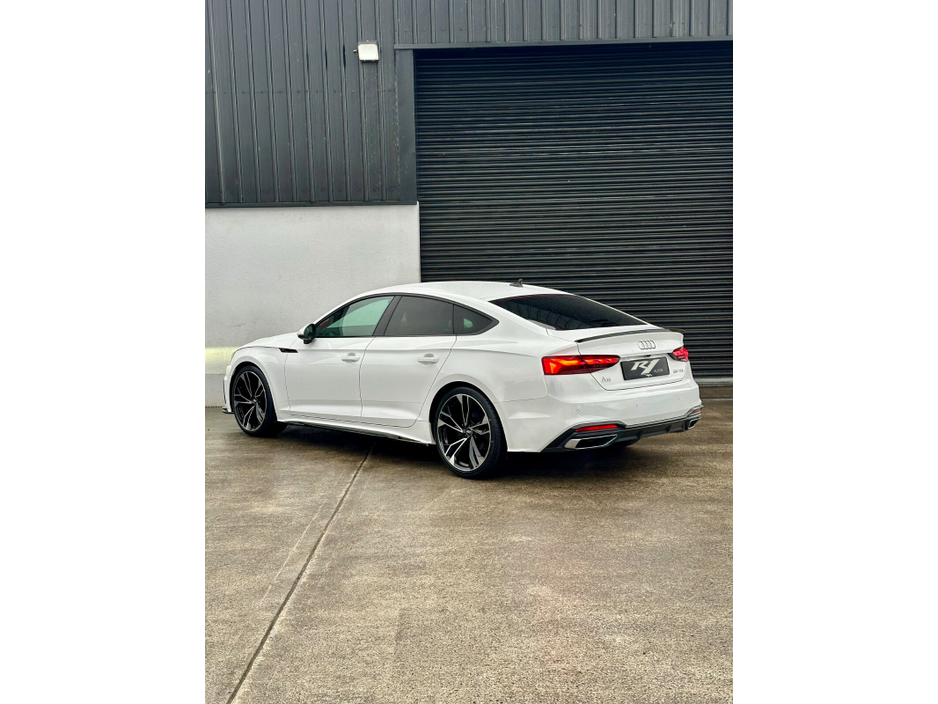 2022 Audi A5  €40,995
