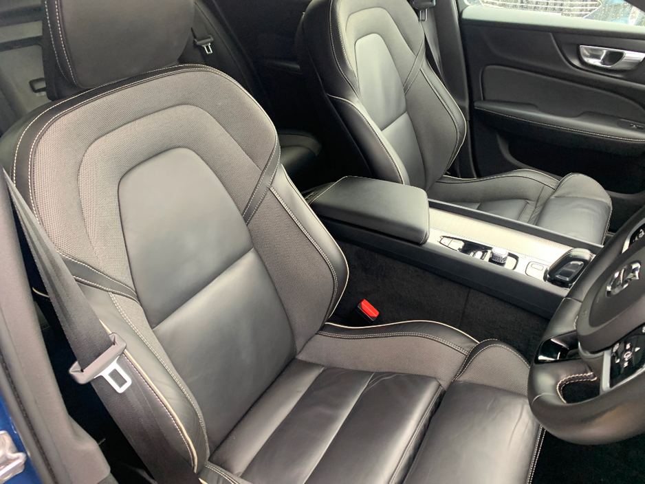 2021 Volvo V60 2.0 B4 197 BHP DSL R-DESIGN AUTO // ONE OWNER // FULL SERVICE HISTORY // STUNNING CONDITION 02/27 NCT // €270 ROAD TAX // €30,950