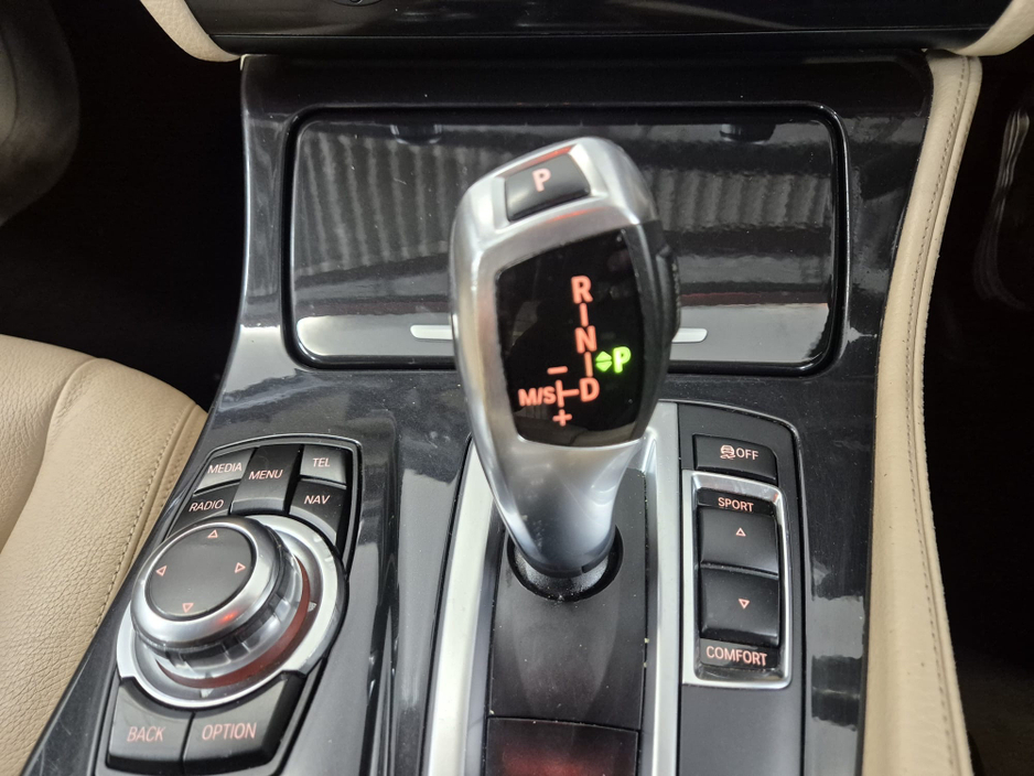 2013 BMW 5 Series **5 SERIES SE 4DR AUTO**SAT NAV**FULL CREAM LEATHER**HEATED SEATS**PARKING SENSORS**NCT**3 MONTH WARRANTY** €8,949