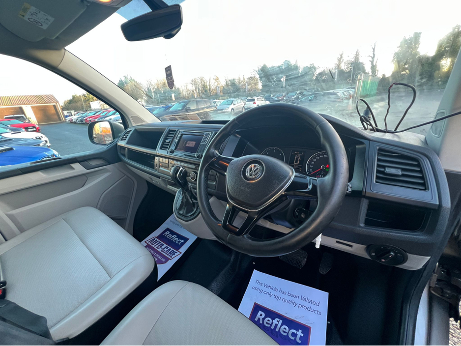 2016 Volkswagen Transporter Shuttle ==9 SEATER//FULL LEATHER//AUTO//NEW TEST== €18,950