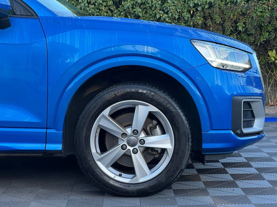 2017 Audi Q2 SPORT 1.0 TFSI // LOW MILEAGE // HEATED SEATS // DIGITAL CLUSTER // APPLE CARPLAY/ANDROID AUTO €18,950