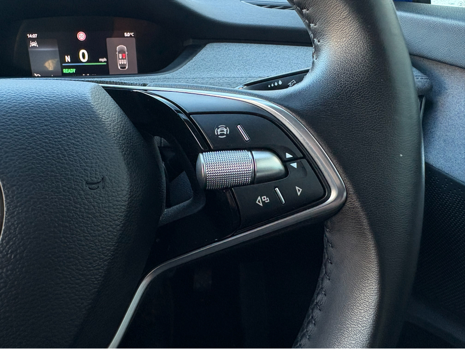 2024 Skoda Enyaq 82 KWH BIGGER BATTERY 80(125 KC) / LOFT / DESIGN PACK / HALF-LEATHER / ***FINANCE OPTIONS AVAILABLE*** €34,799