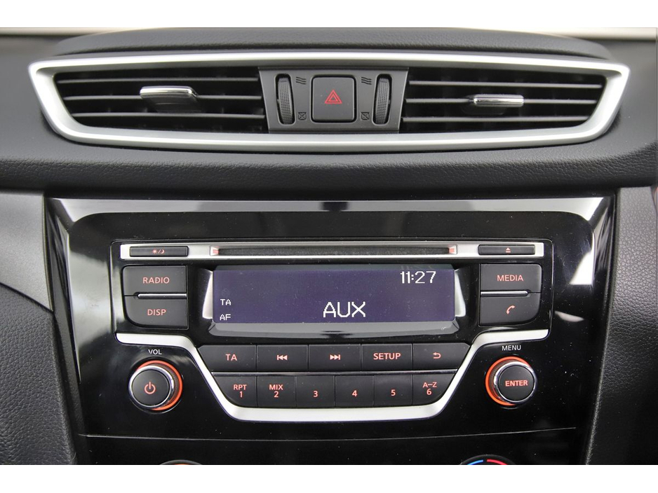 2017 Nissan X-Trail 1.6D XE 6SPD 5SEATS €16,890