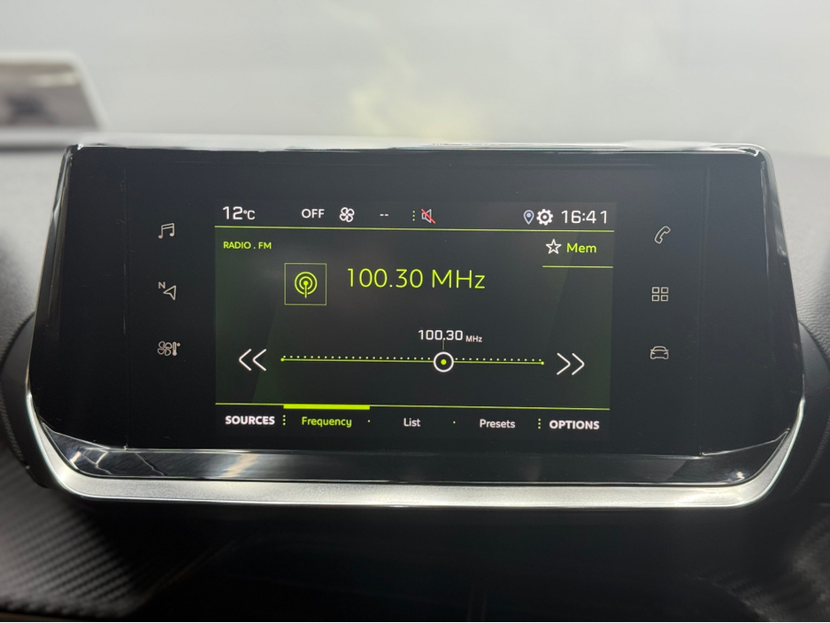 2020 Peugeot 2008 ALLURE 1.2 100 4DR €18,950