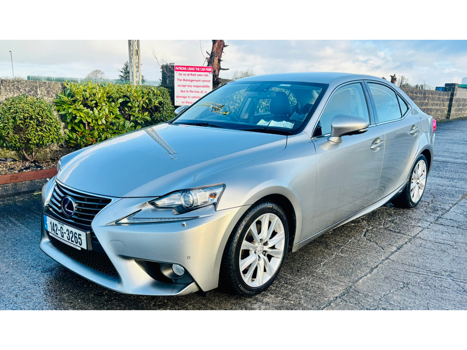 2014 Lexus IS 300 h  €10,000