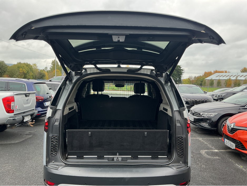 2021 Land Rover Discovery SE D MHEV AUTO €34,500