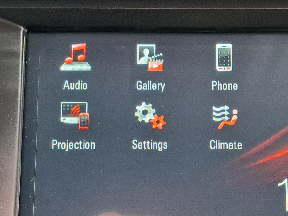 2022 Opel Crossland SRI 1.5TD 110BHP **HALF LEATHER** €18,950