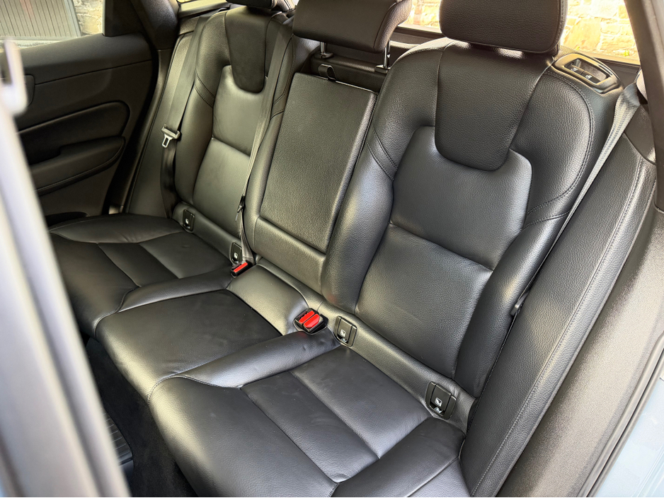 2023 Volvo XC60 ***SOLD***PLUS DARK T6 RECHARGE AWD//GREAT SPEC//LOVELY COLOUR COMBINATION//PANORAMIC ROOF//SIMI AND AA DEALER