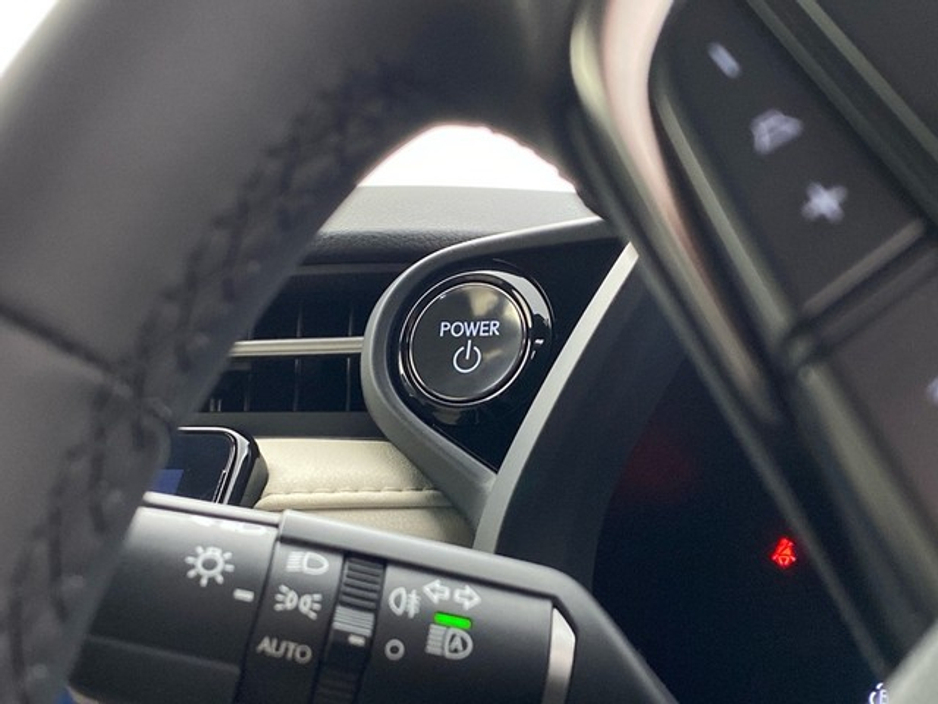 2025 Lexus LBX Elegant €39,950