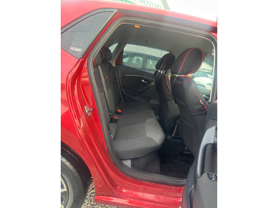 2015 Volkswagen Polo  €11,500