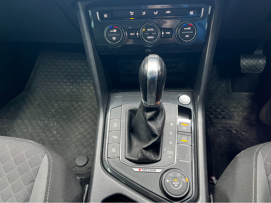 2019 Volkswagen Tiguan €26950! 2019 VOLKSWAGEN TIGUAN TDI 4MOTION COMFORTLINE 2.0 AUTOMATIC / CRUISE CONTROL / REVERSE CAMERA €26,950