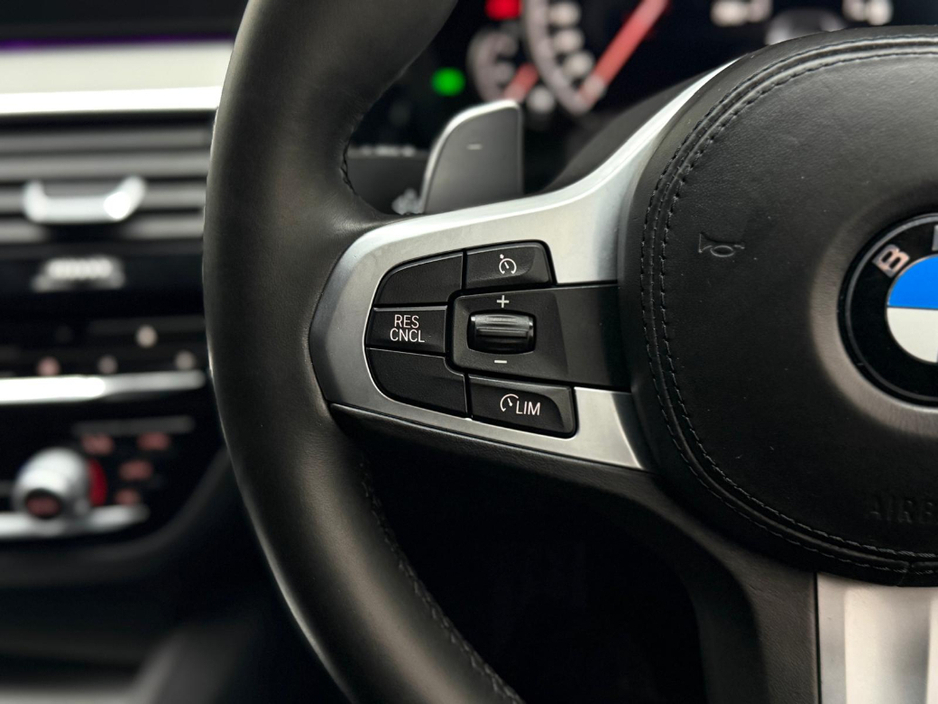 2018 BMW 5 Series 520i M SPORT €23,990