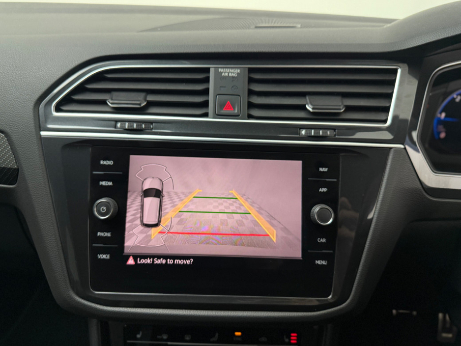 2022 Volkswagen Tiguan R-LINE 2.0 TDI 150HP €39,990