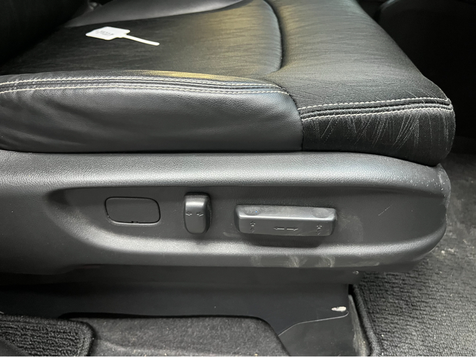 2017 Honda Odyssey €21950 2017 HONDA ODYSSEY HYBRID 7 SEATER AUTOMATIC ABSOLUTE SENSING  2.0 AUTOMATIC / CRUISE CONTROL / REVERSE CAMERA / AUTOMATIC DOORS €21,950