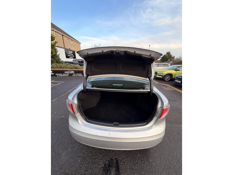 2010 Toyota Avensis NG 1.6 AURA 4DR €2,950