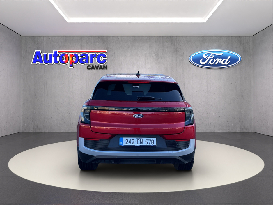 2024 Ford Explorer SELECT 77KWH EXTENDED €43,500