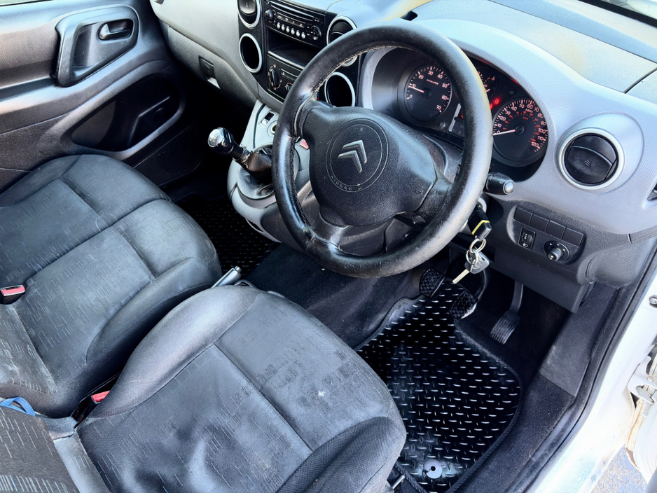 2011 Citroen Berlingo 625 LX HDI 75 €2,150