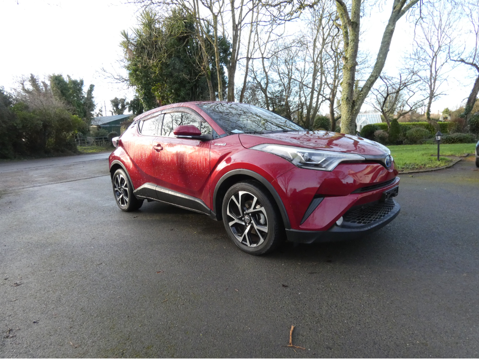 2017 Toyota C-HR 1.8 AUTO HYBRID €18,750