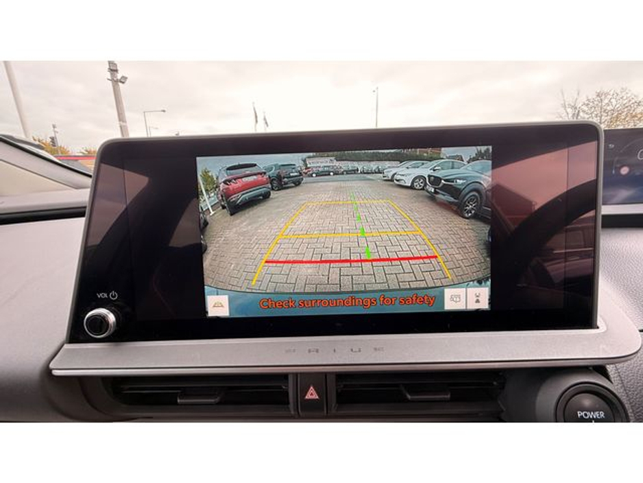 2023 Toyota Prius Prius Plug-in Hybrid 4DR Auto €31,990