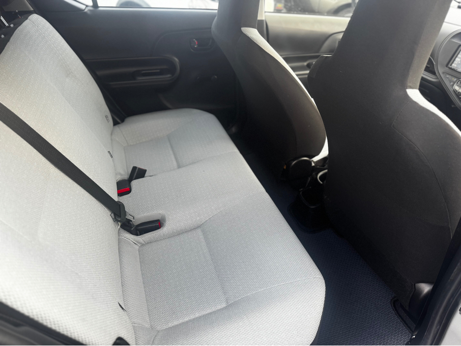 2020 Toyota Aqua 2020 Toyota Aqua Hybrid Auto – Silver, Low Running Costs €12,495