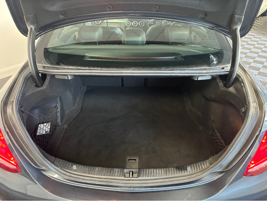 2016 Mercedes-Benz C Class MERCEDES BENZ C CLASS AMG LINE PREMIUM 4DR AUTO*PANORAMIC SUNROOF*HEATED BLACK LEATHER ELECTRIC MEMORY ADJUSTABLE SEATS*REVERSE CAMERA*ELECTRIC TAILGATE*KEYLESS ENTRY & START*FINANCE AVAILABLE* €18,950