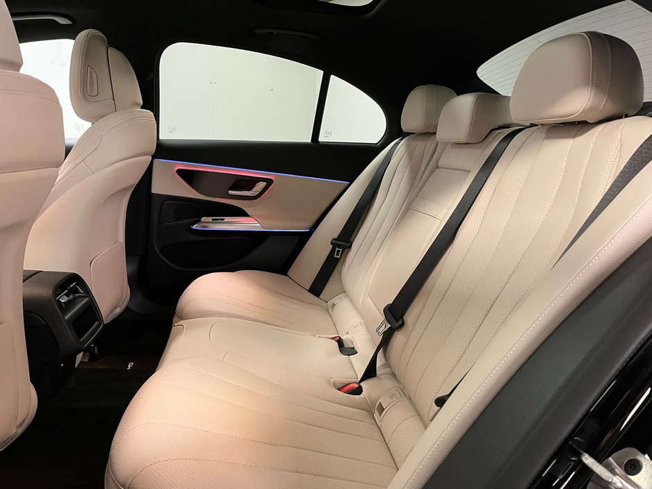 2026 Mercedes-Benz E Class 300de AMG - 19 Inch Alloys - Panoramic Sunroof - Reversing Camera - Ambient Lighting - Sat Nav - Climate Control - Electric Heated Memory Seats - Keyless Start - Apple CarPlay/Android Auto €91,288