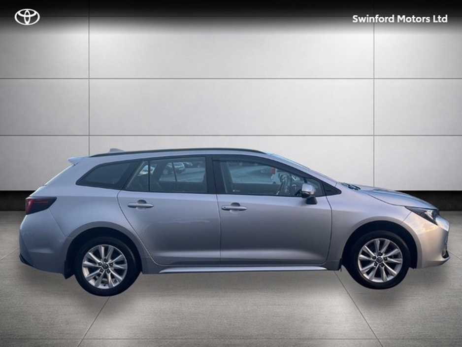 2024 Toyota Corolla COROLLA HYBRID LUNA T/S €29,900