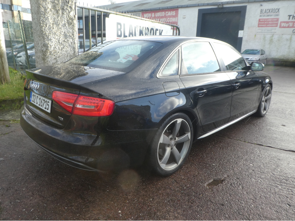 2012 Audi A4 2.0 TDI S LINE 141B 141BHP 4DR BLACK EDITION €5,450