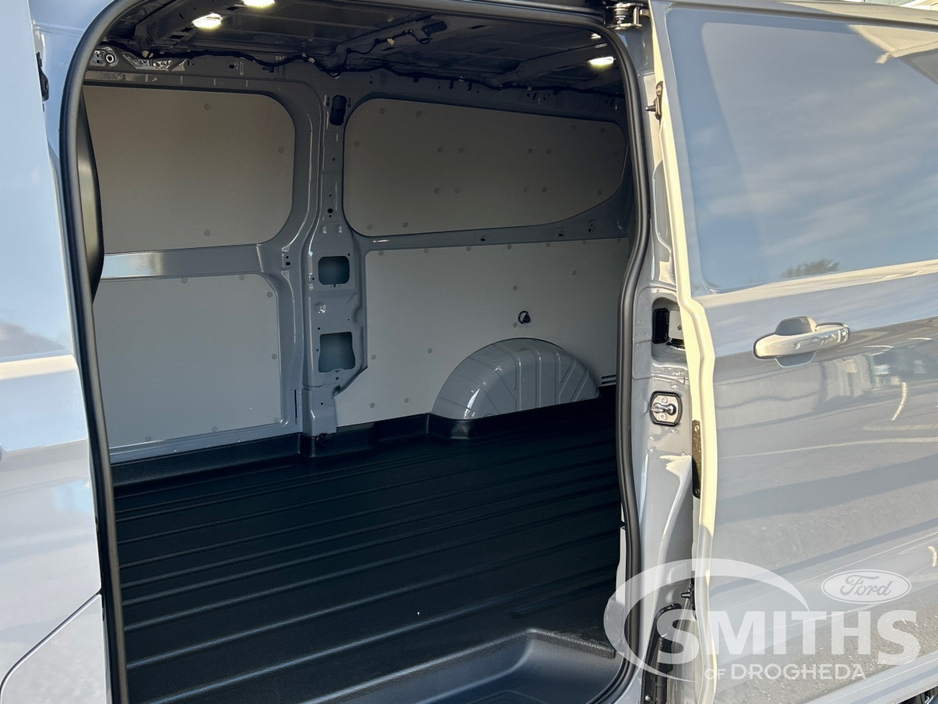 2026 Ford Transit Custom LIMITED 2.0 170PS AUTO **ORDER YOUR 261 TODAY** €42,950