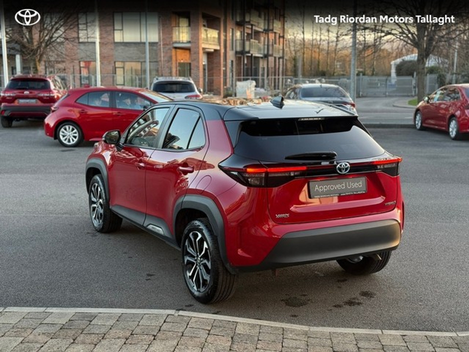 2024 Toyota Yaris Cross YARIS CROSS LUNA SPORT €30,450