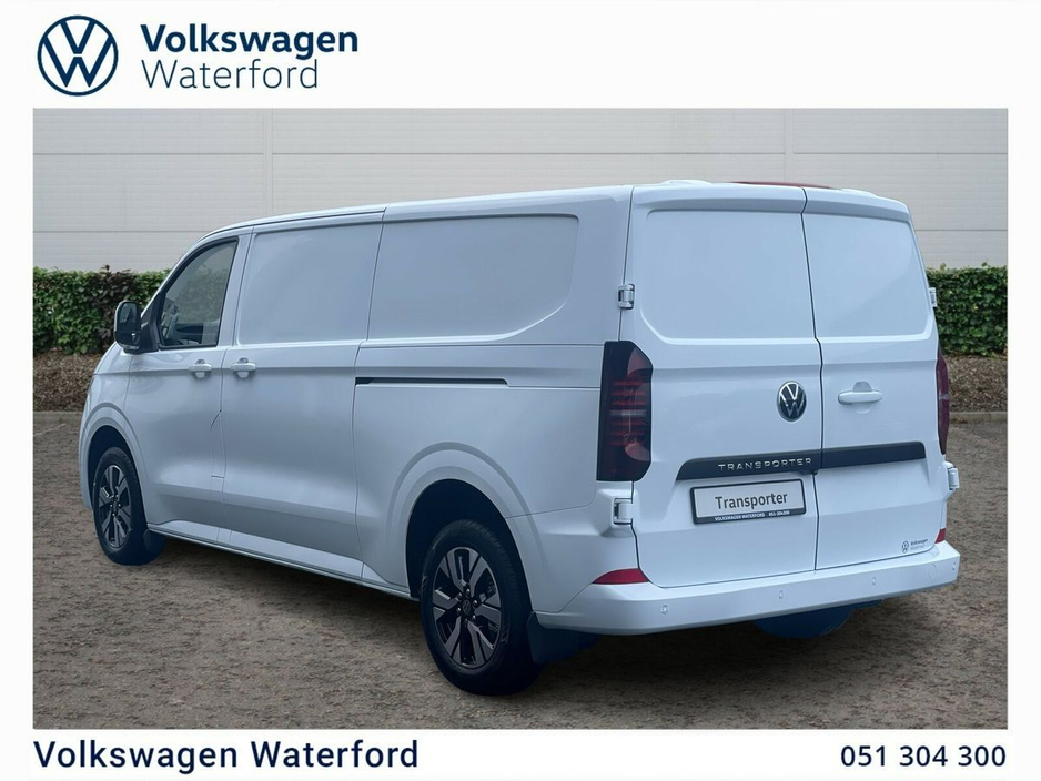2025 Volkswagen Transporter  €36,475