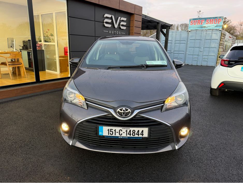 2015 Toyota Yaris Mint Yaris - 1.0 petrol - fantastic spec €11,750