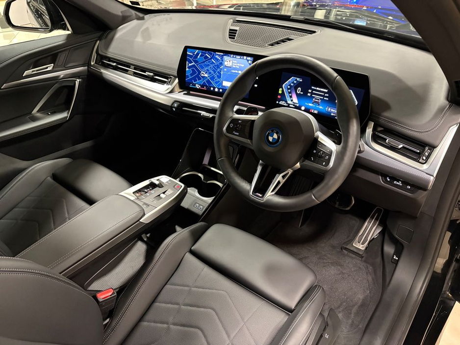 2025 BMW X1 25e M-SPORT PRO X-DRIVE=FULL LEATHER//ONLY 11000 MILES//AS NEW=BMW WARRANTY UNTIL 06/2028=TAILORED FINANCE PACKAGES AVAILABLE=TRADE IN'S WELCOME €52,995