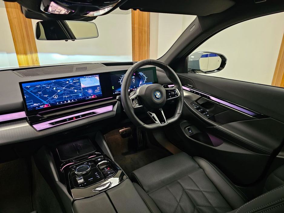 2024 BMW 5 Series 550E ! OVER 114K NEW €73,950