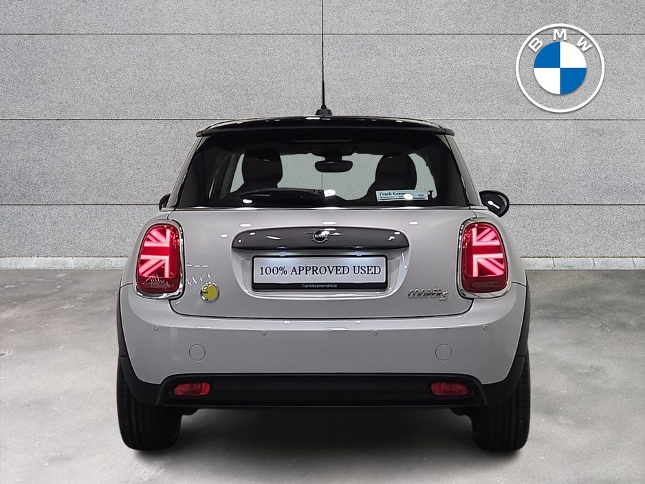 2021 MINI Hatch COOPER Electric Level 1 €12,950