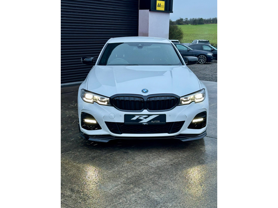 2022 BMW 3 Series  €32,995