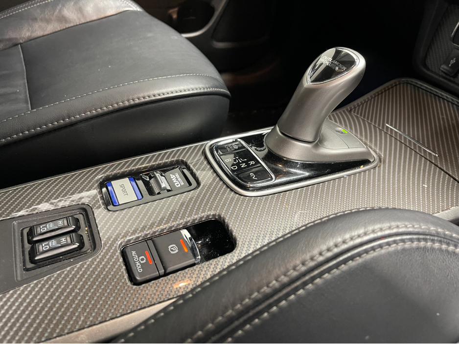 2018 Mitsubishi Outlander HYBRID 2.4 PHEV 4H AUTOMATIC 5DR MODEL  www.bolandscarcentre.ie €19,900